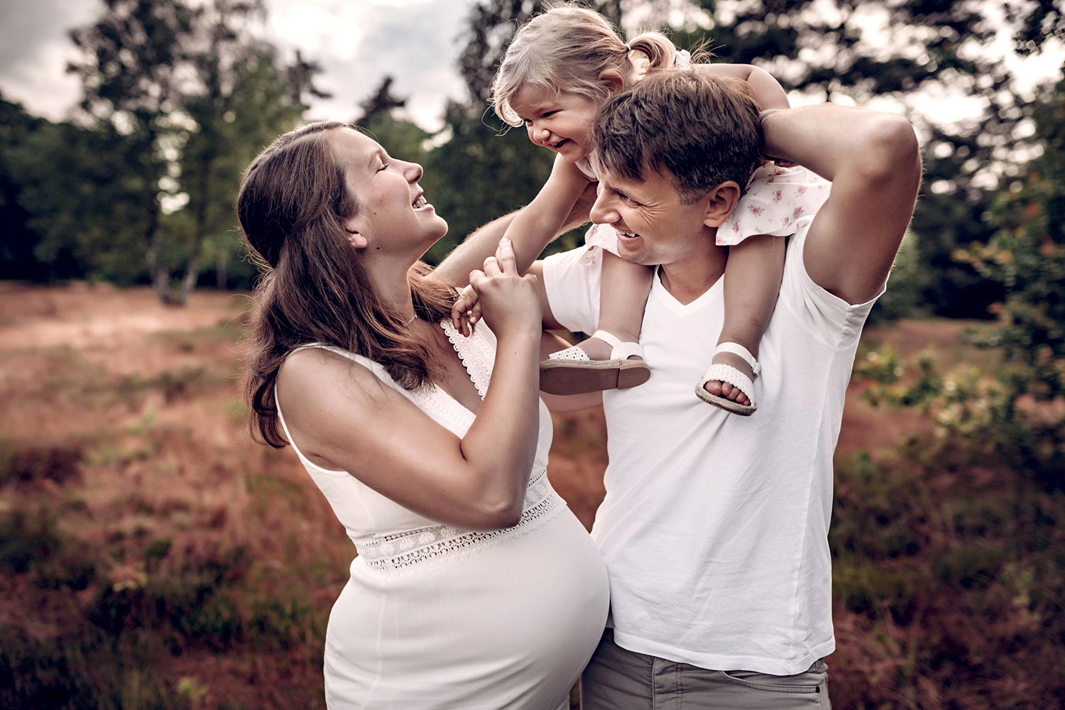 babybauchfotoshooting-schwangerschaft-fotoshooting-rietberg-gütersloh-rhedawiedenbrück-lippstadt-23